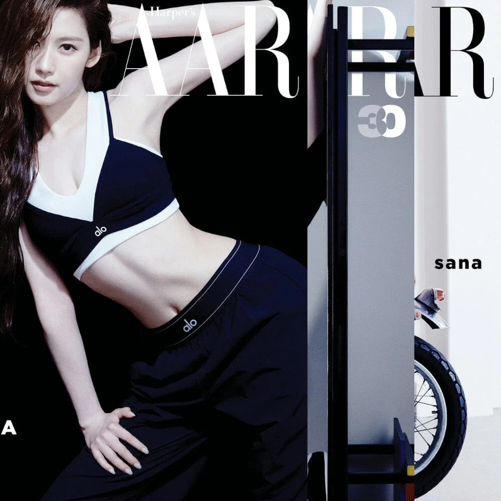 Magazines & Photobooks